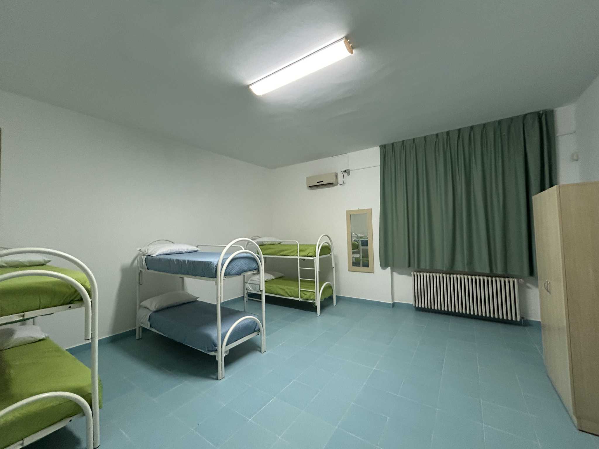 IMG_4925 Stanza da letto Laboratorio Urbano Giovanile